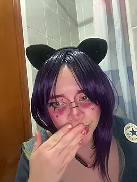 Lucy_YupiSweet live sex cam