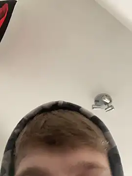 Bazzy03 live sex cam