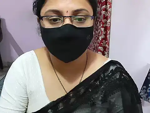 Jaanu6482 live sex cam