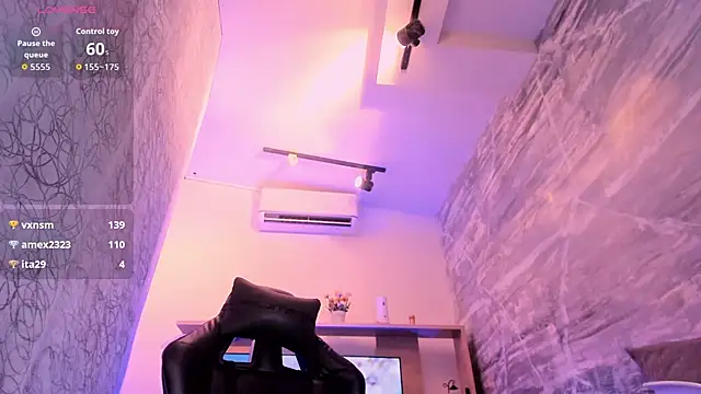 saracaball_ live sex cam