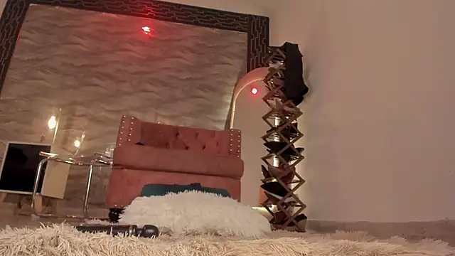 samara_smithh's cam snapshot