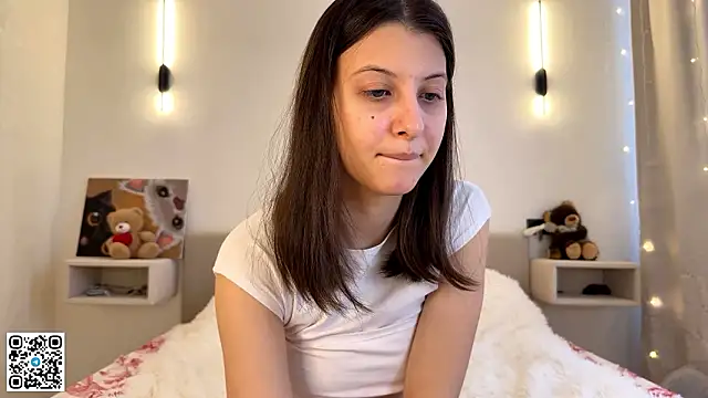 LouiseChavez's cam snapshot