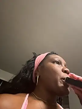 TilaTotti live sex cam