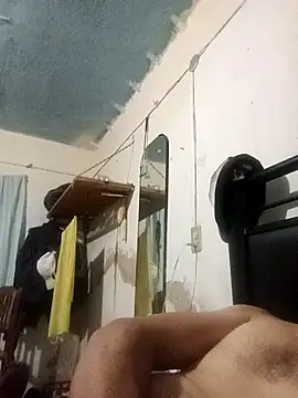 Tututu17@xh's cam snapshot