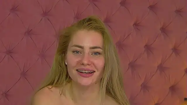 MisshaNight's cam snapshot