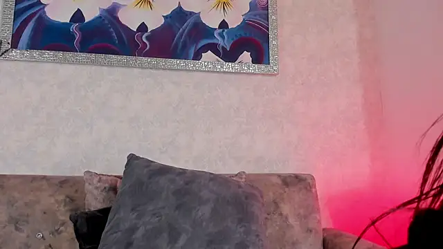 VeronicaOlson_'s cam snapshot