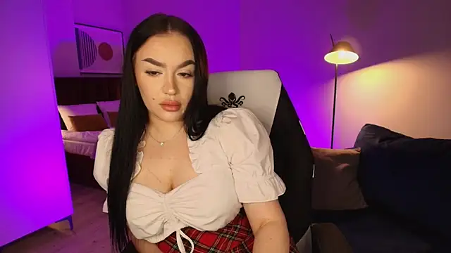 tinafox_'s cam snapshot