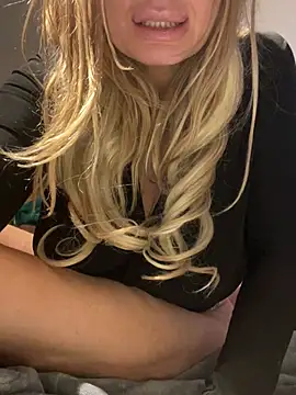 Lisavontease's cam snapshot