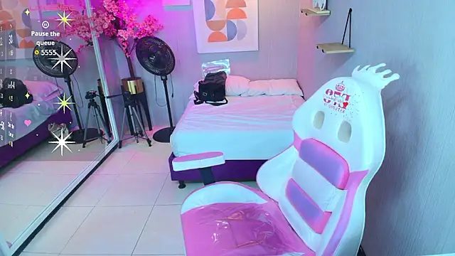 Maggy_t18's cam snapshot