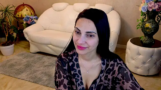 LovelyBeatrice's cam snapshot