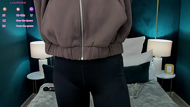 AprilWong live sex cam