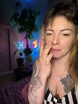 MarlaFknSinger's cam snapshot