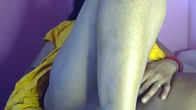 Pooja-suman's cam snapshot