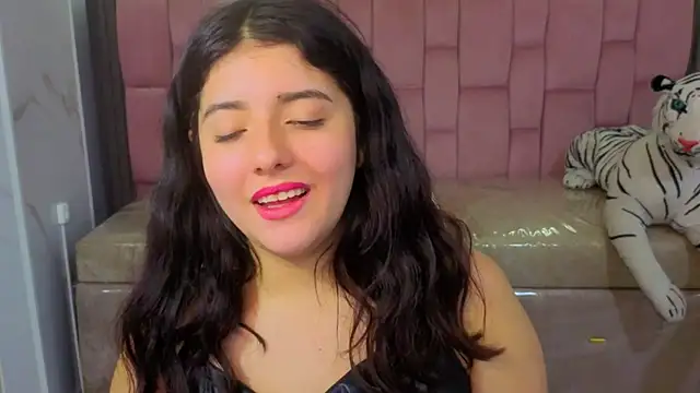 Crystal1_b_'s cam snapshot