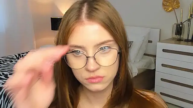 Erica_Kiss's cam snapshot