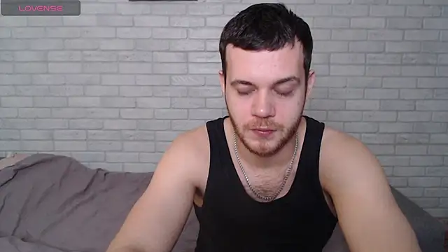 Alexxx_horny's cam snapshot