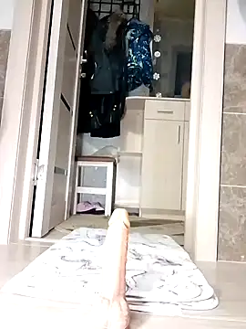 N_i_k_o_l_a_u's cam snapshot