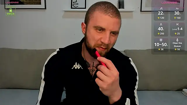 Gerard_Finbar's cam snapshot