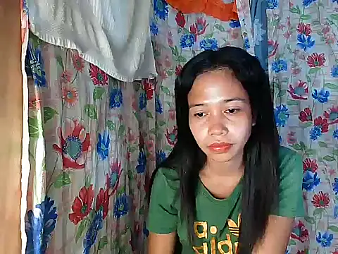 PinaySkinnyGirl's cam snapshot