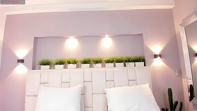 LunnaBlake's cam snapshot