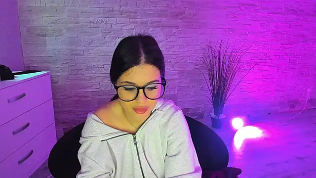 BellaNoir_'s cam snapshot