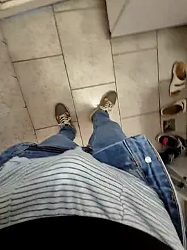 vali23's cam snapshot