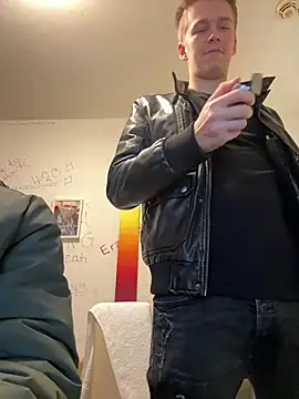 Toyjungee live sex cam