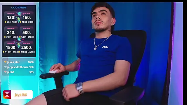 Guccy_Boy_Club's cam snapshot