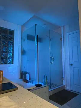 El_Gizmo's cam snapshot