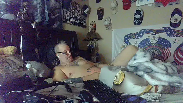 bigdaddyrooster's cam snapshot