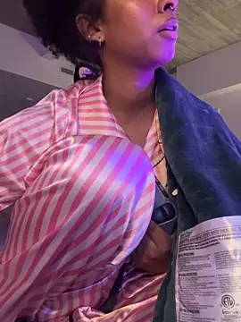 Your_Paris live sex cam