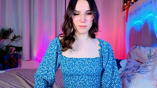 -CindyLou's cam snapshot