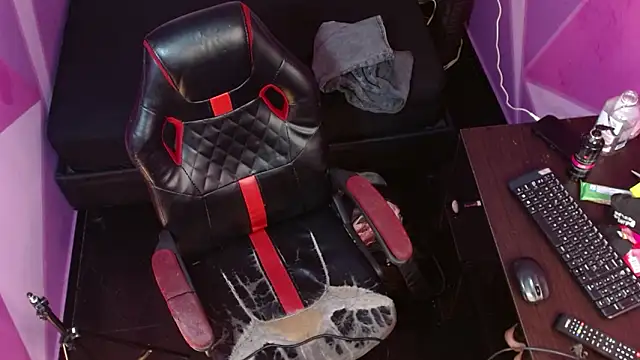 Charlotte_Bms7's cam snapshot