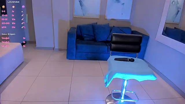 TaraLawrence's cam snapshot