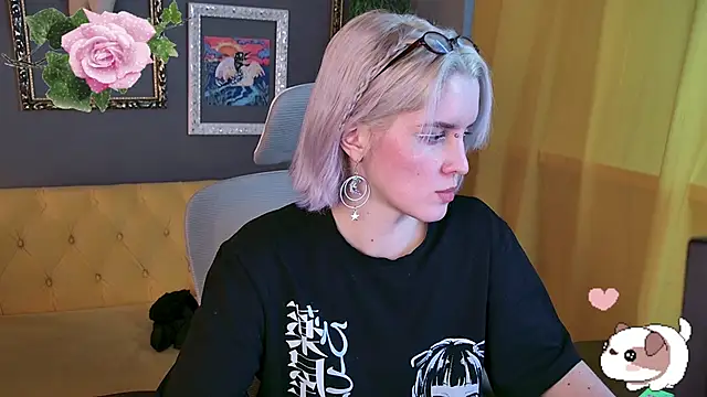 BethanyCloud's cam snapshot