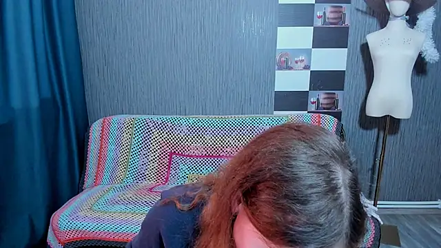 pa1e_pr1ncess's cam snapshot