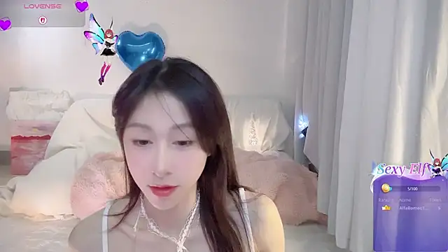 Fayebae_11's cam snapshot