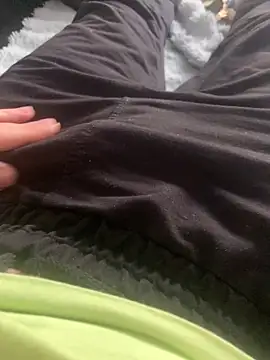 Maxpeins live sex cam