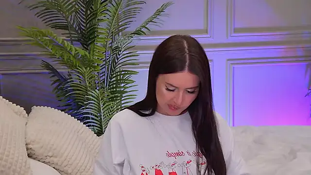 TrishaWinslet's cam snapshot