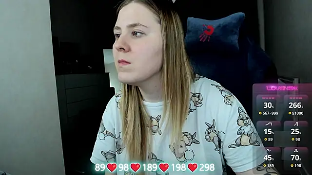 Olivia_Munk's cam snapshot