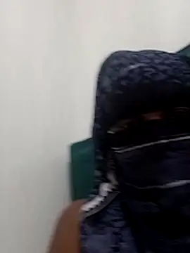 chocolate-puss's cam snapshot