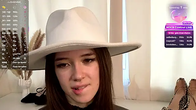 tinyanie's cam snapshot