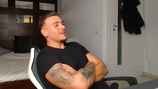 ElijahThorne live sex cam