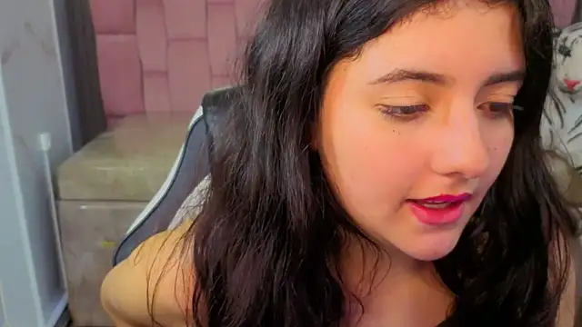 Crystal1_b_'s cam snapshot