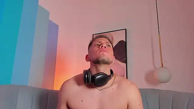 SebastianMaximoff live sex cam