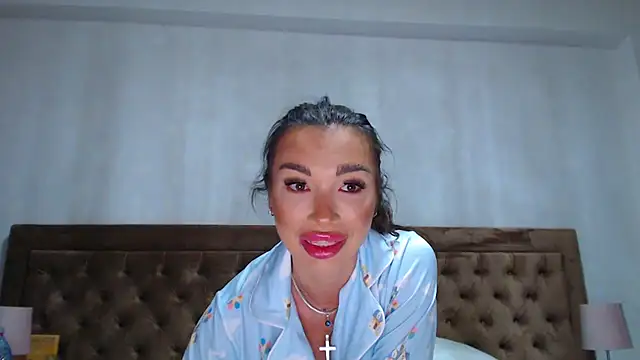 Aylinhoney08's cam snapshot