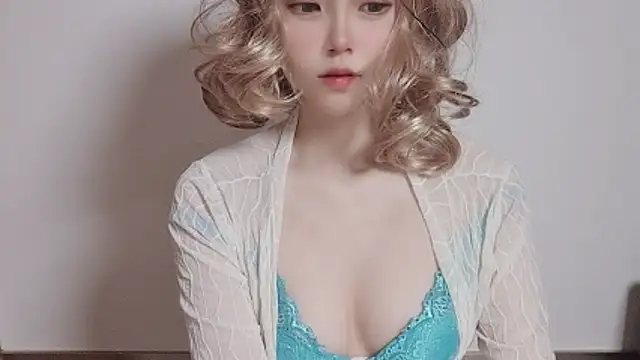 JuliaNoir's cam snapshot