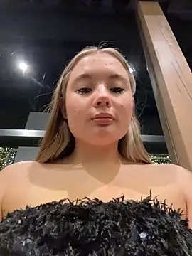 VineraSweet's cam snapshot