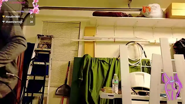 BabyDukes's cam snapshot