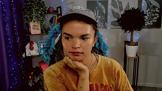 SaraGolben's cam snapshot